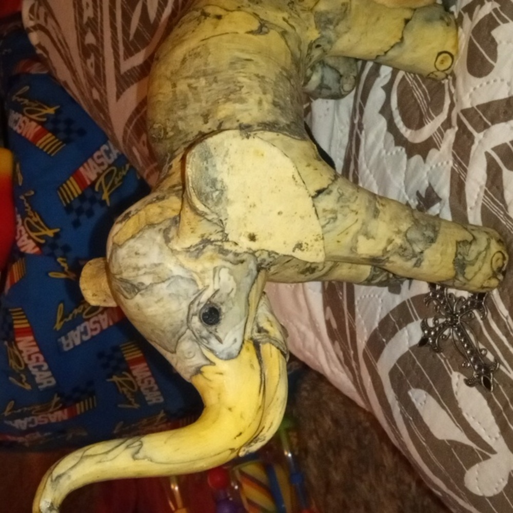 Unique Elephant crushed Oyster figurine